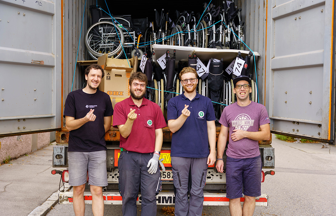 Container-mit-Hoffnung_Team Container mit Hoffnung Team